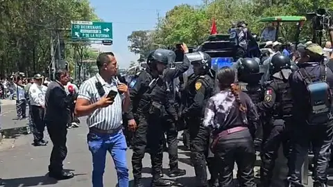 Autoridades capitalinas implementaron operativos de seguridad ante la movilización de transportistas en CDMX. /  RS