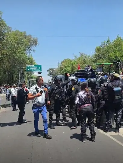Autoridades capitalinas implementaron operativos de seguridad ante la movilización de transportistas en CDMX. /  RS
