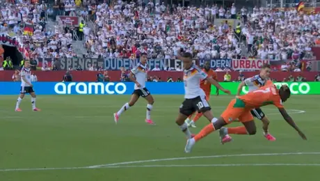 Nueva polémica: Anulan primer gol de Alemania por presunta falta previa