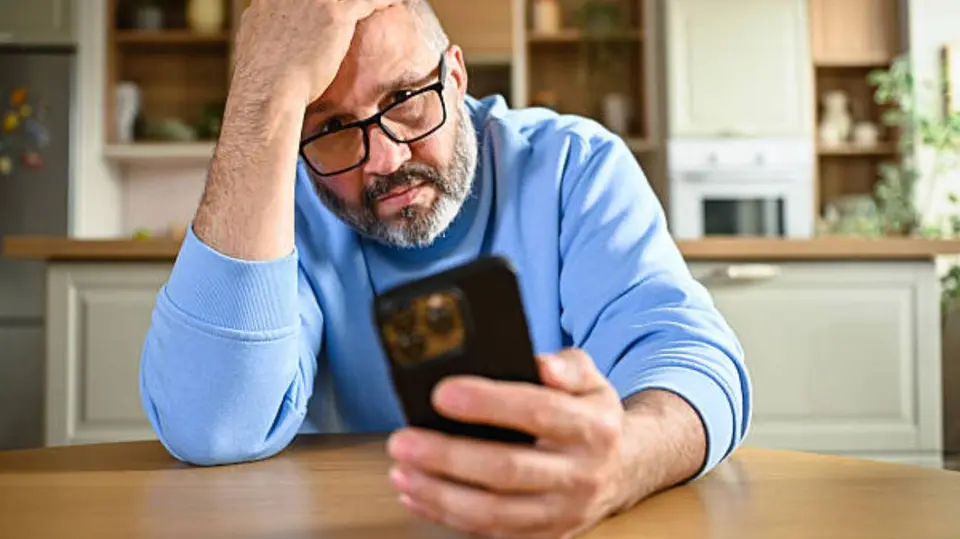 Los esquemas de inversión, créditos falsos y suplantación de identidad figuran entre los delitos más denunciados. / iStock