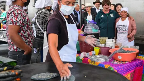 También se busca acercar a los jóvenes para continuar con las labores agrícolas / FB: @DelfinaGomezAlvarez