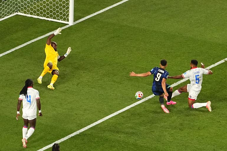 Brasil vs Haití | AP