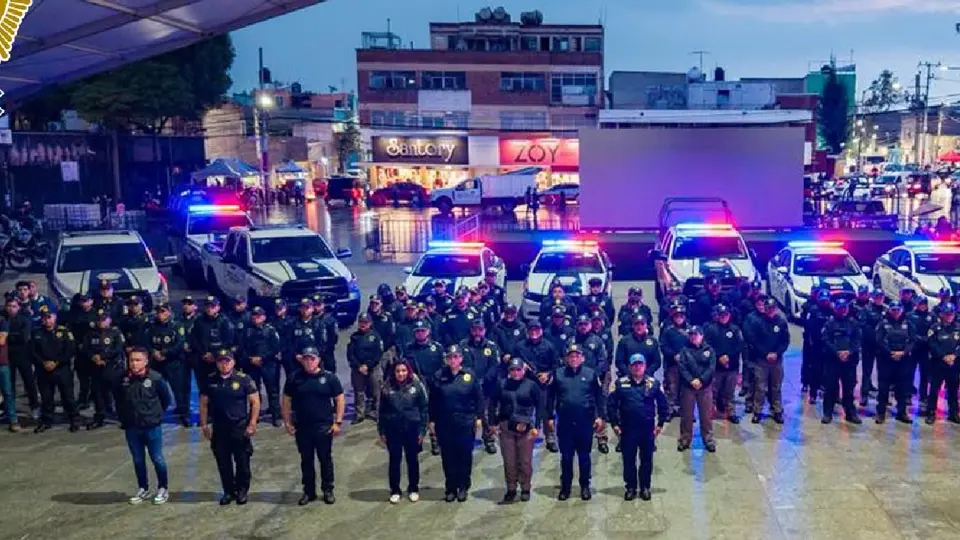 Desde ayer, para estas labores fueron desplegados 14 mil 197 policías / FB: @PoliciaCDMX