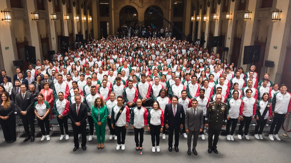 Abanderamiento de la delegación mexicana de Juegos Centroamericanos y del Caribe Santo Domingo 2026 | X: @Claudiashein