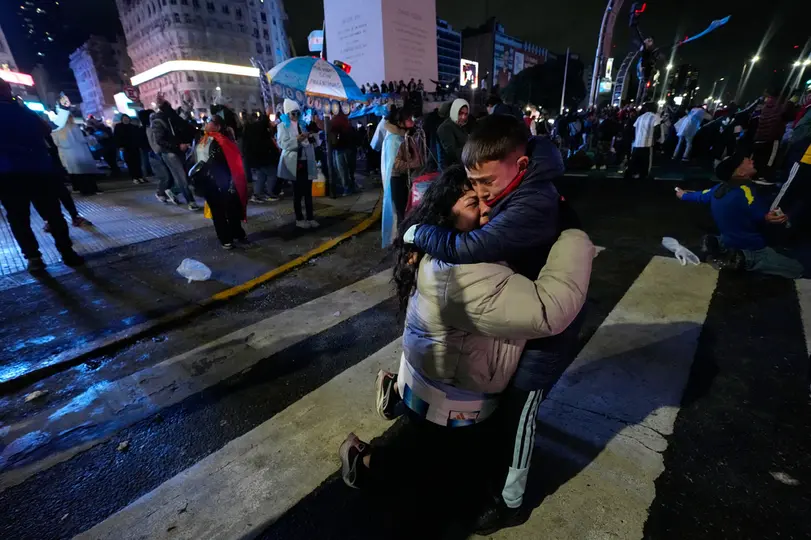 Afición argentina en el Obelisco | AP