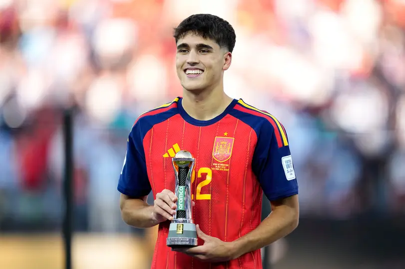 Pau Cubarsí, jugador de España | AP