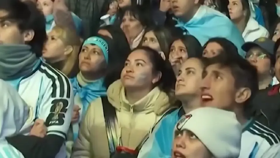 Buenos Aires llora; Así fueron las nostálgicas reacciones de los hinchas por la derrota de Argentina