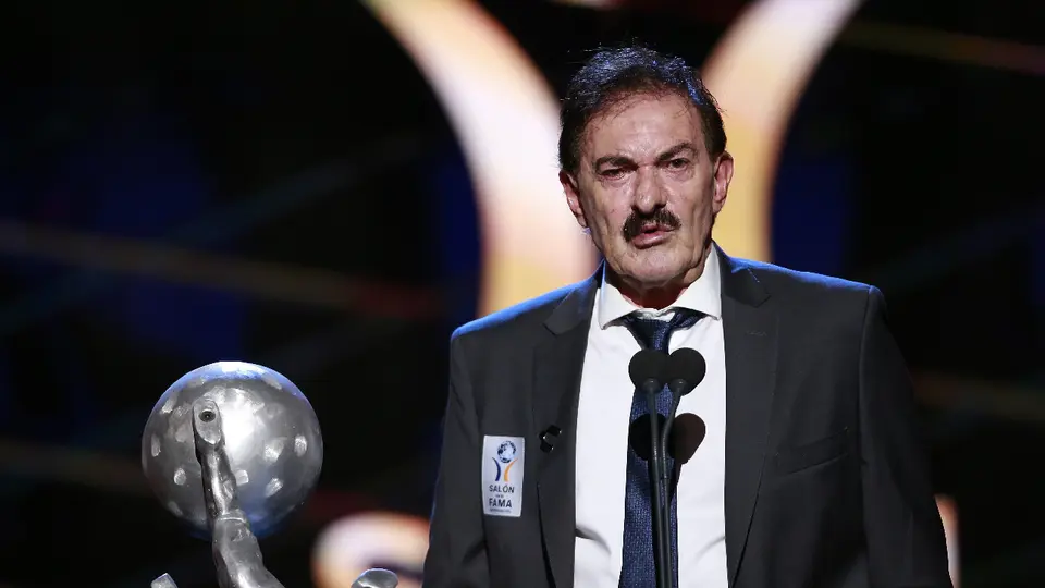 Ricardo La Volpe ofrece disculpas tras polémica con aficionado mexicano antes de la Final del Mundial 2026