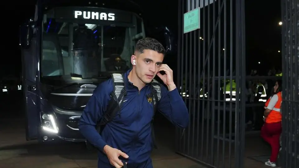 Rodrigo López con Pumas | IMAGO7