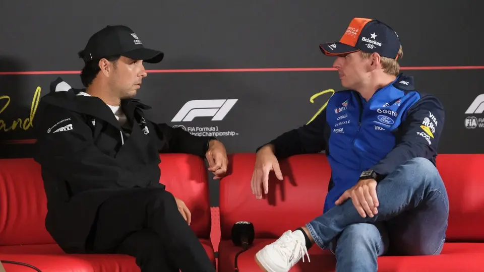 Checo Pérez y Max Verstappen previo a Gran Premio de Países Bajos | AP