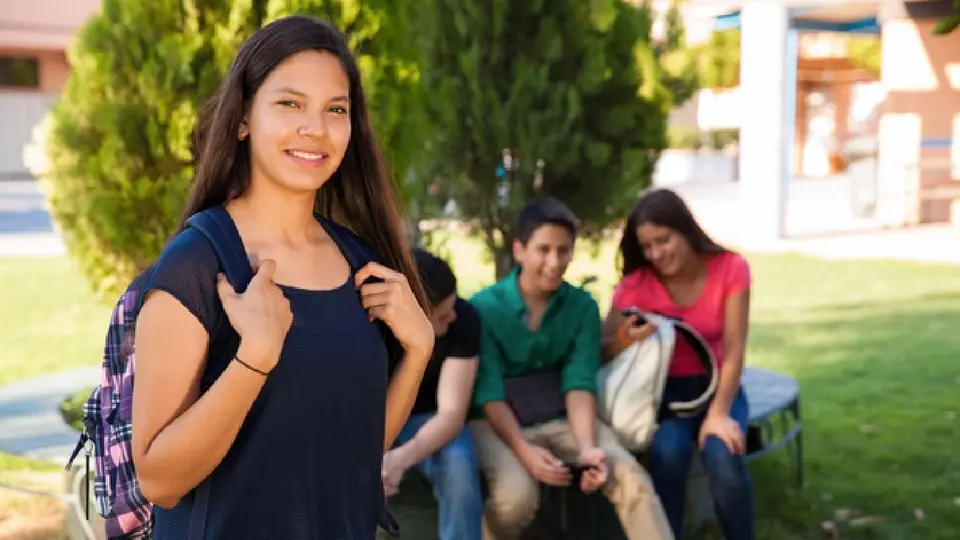 El recurso corresponde a Jóvenes Escribiendo el Futuro, programa dirigido a estudiantes universitario / Magnific