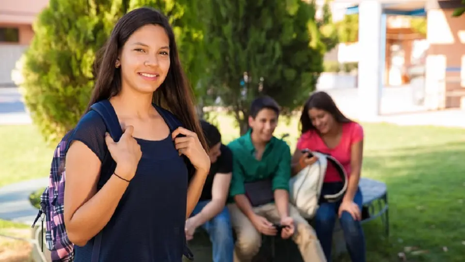 El recurso corresponde a Jóvenes Escribiendo el Futuro, programa dirigido a estudiantes universitario / Magnific