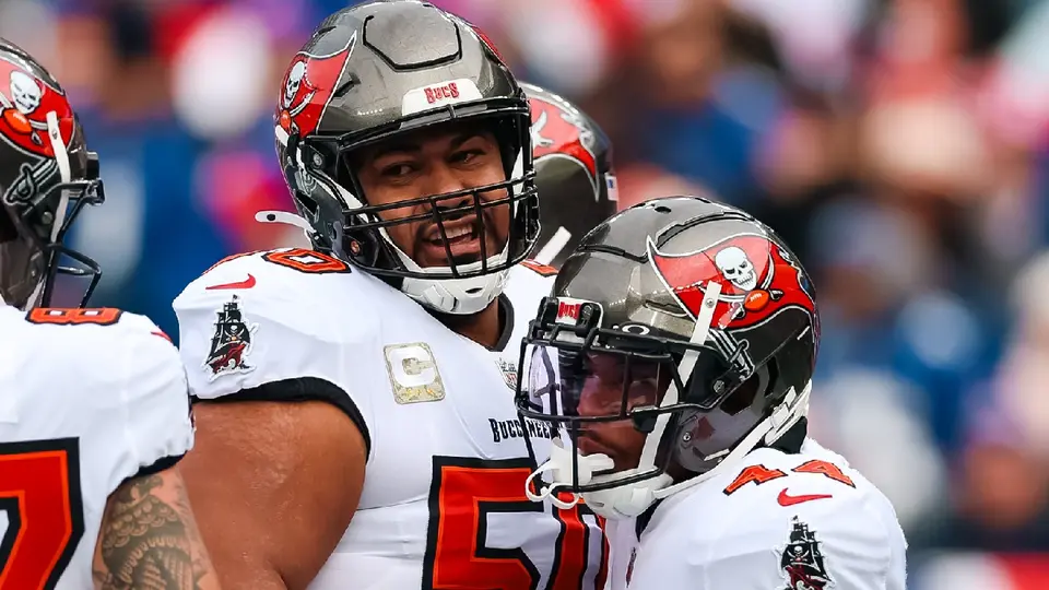 ¡Se queda! Vita Vea firma extensión con los Tampa Bay Buccaneers