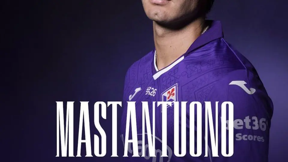 Mastantuono en su presentación con la Fiorentina | X: @acffiorentina