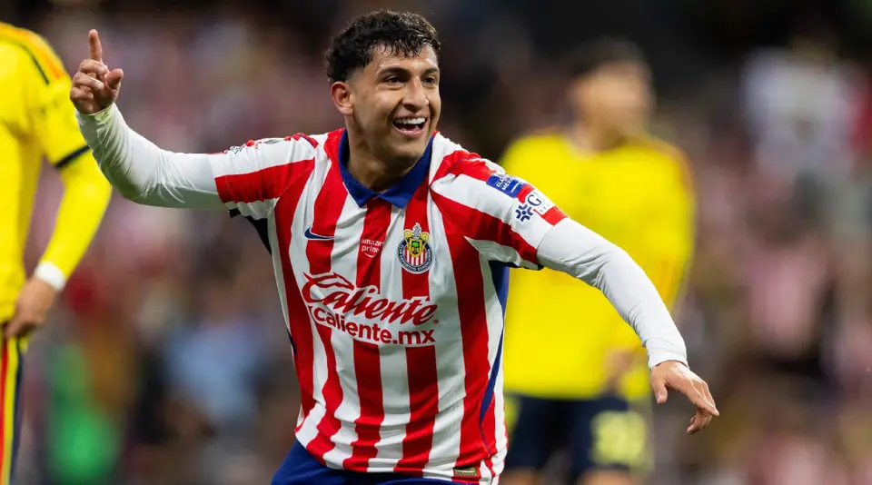 ‘Cotorro’ González adelantó a Chivas en el Clásico Nacional | MEXSPORT