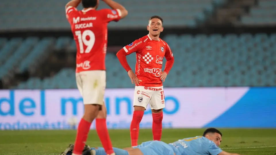 Jugador denuncia intento de soborno en la Copa Sudamericana; después dio marcha atrás