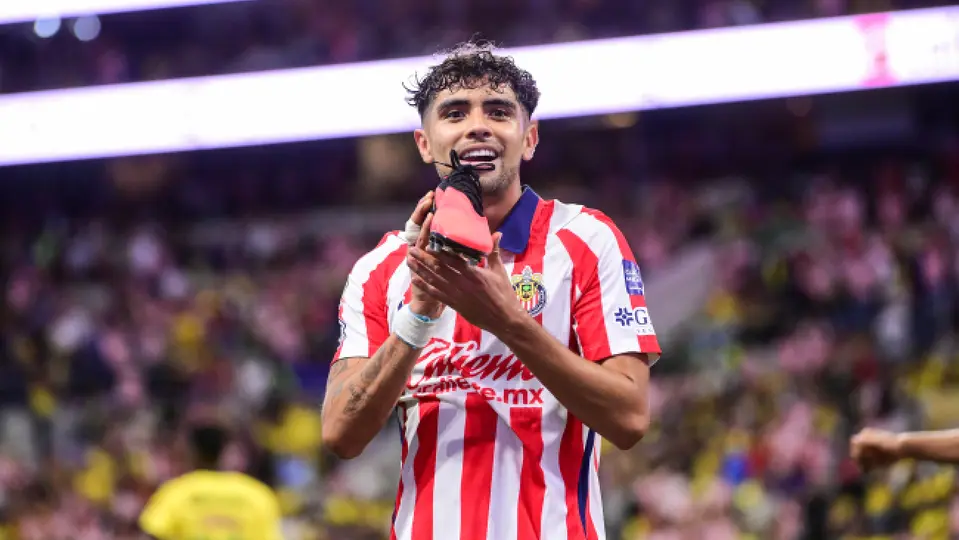 Ricardo Marín, jugador de Chivas, en festejo de gol ante América en el Clásico Nacional | IMAGO7