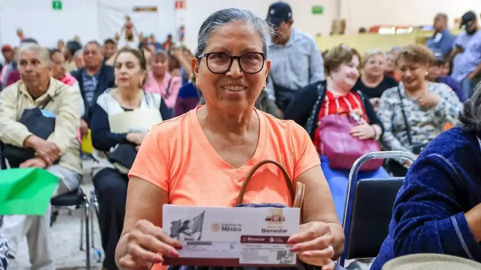 Las beneficiarias de Mujeres Bienestar reciben 3 mil 100 pesos cada dos meses./ Pensiones del BIenestar