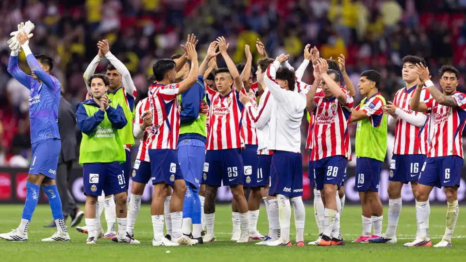 Jugadores de Chivas tras el partido contra América | MEXSPORT