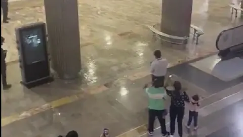Huracán Hilary ocasiona inundaciones en la Ciudad de México