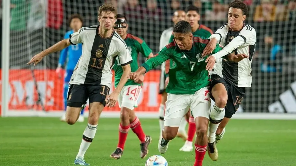 México saca la casta y empata ante Alemania en partido amistoso