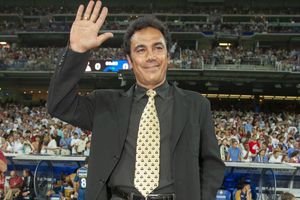 ¡Leyenda mexicana! Hugo Sánchez está de fiesta al cumplir 65 años