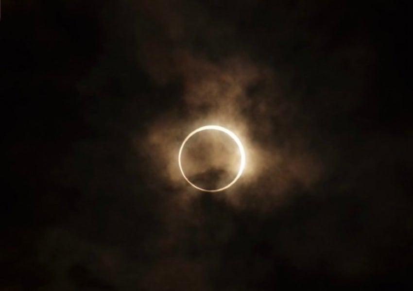 Eclipse Solar 2023: Las mejores imágenes del fenómeno natural