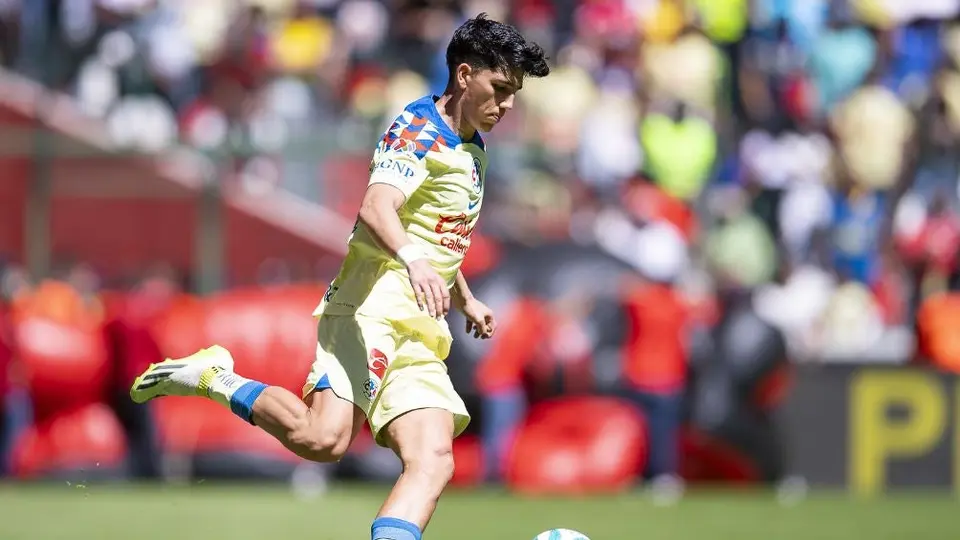 Kevin Álvarez pedía falta en la jugada del gol con el que empató Toluca