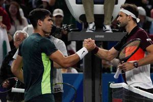 Grigor Dimitrov sorprende y elimina a Carlos Alcaraz en el Masters de Shanghai