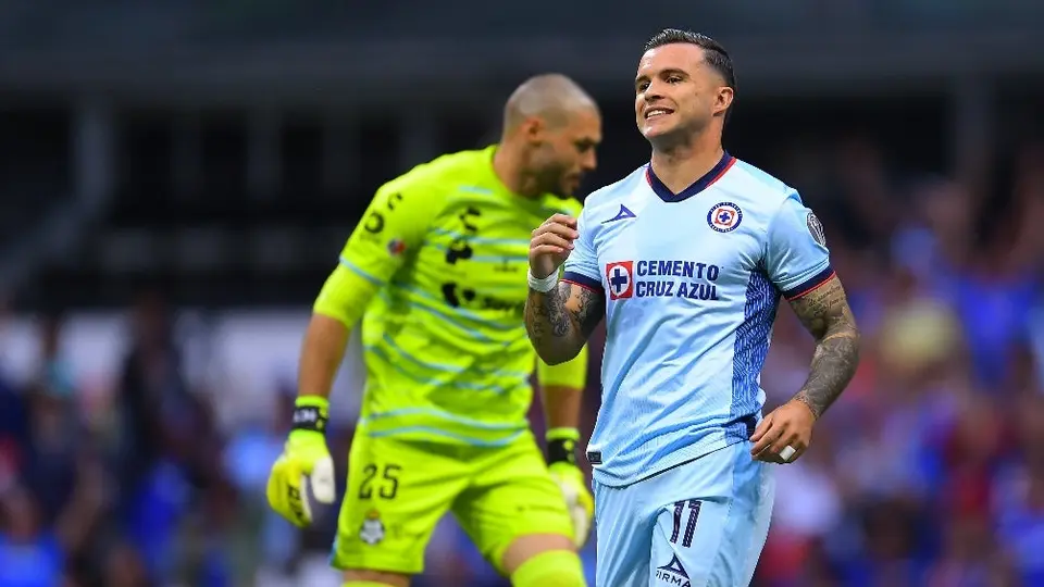 Antonio Mohamed considera a Christian Tabó y Rodrigo López para debutar contra Santos