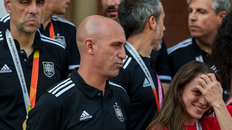 Luis Rubiales rogó a Jenni Hermoso aparecer en su video de disculpas; ella se negó