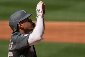 Joey Meneses vuelve a conectar jonrón y Nationals superó a Rangers