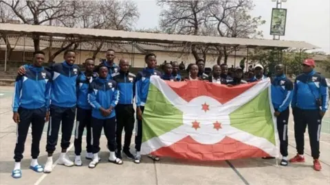 Desaparecen misteriosamente 10 jugadores de Burundi en Mundial de Handball 2023