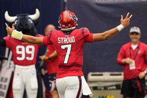 NFL: C.J. Stroud guía a los Texans de Houston a su segunda victoria consecutiva