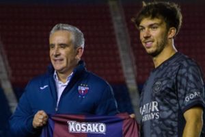 Pierre Gasly sostuvo en partido amistoso en el Estadio Azulgrana