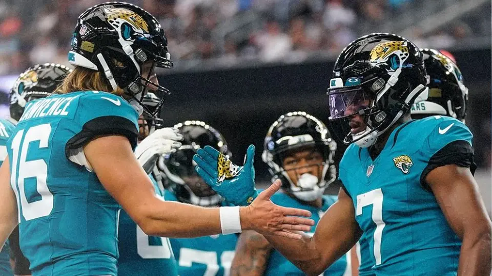NFL: Quarterback suplente de Jaguars 'humilló' a la defensa de los Cowboys