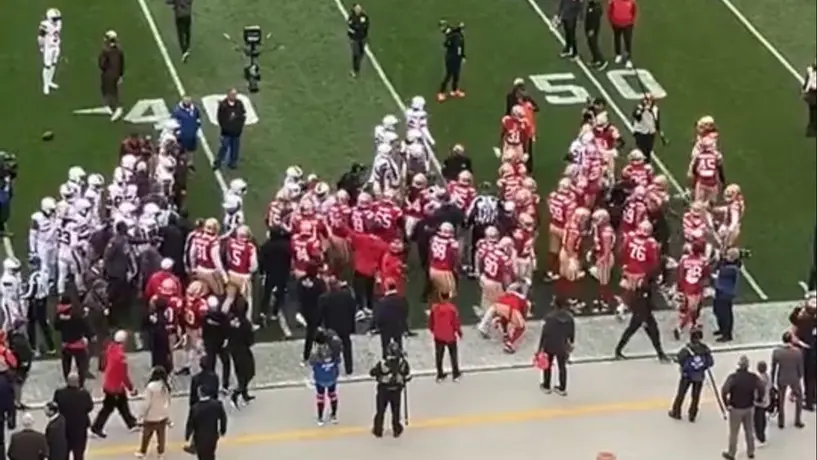 Jugadores de Browns y 49ers protagonizan pelea previo al inicio del juego