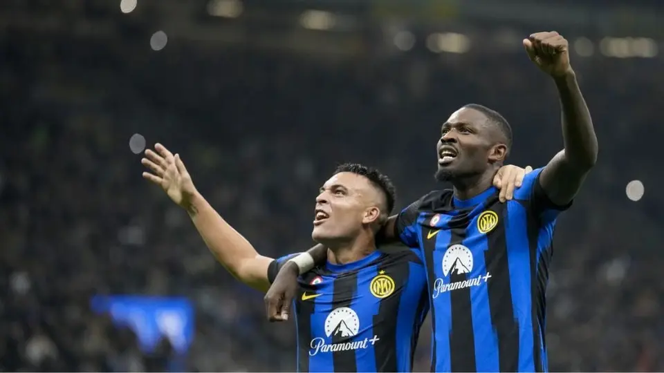 Inter de Milan vence a la Roma y vuelve al liderato en la Serie A