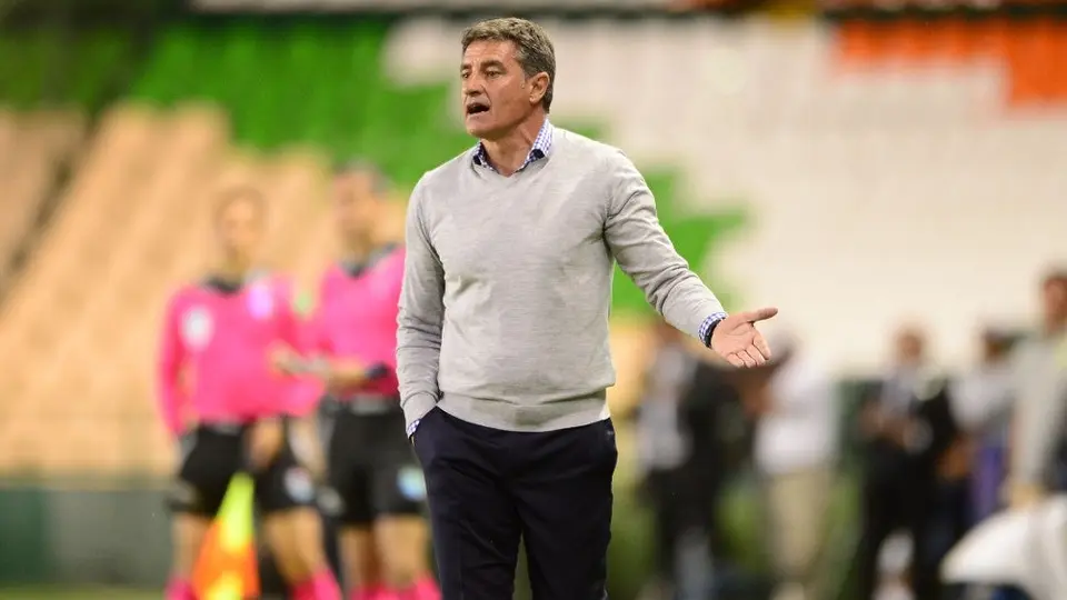 ¡De la Liga MX a Arabia Saudita! Míchel, extécnico de Pumas, tiene nuevo equipo