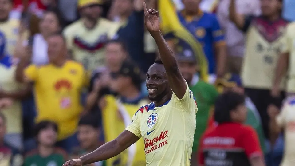 Julián Quiñones sobre jugar en el Tri: 'Tengo que darle algo a México, que me ha dado mucho'