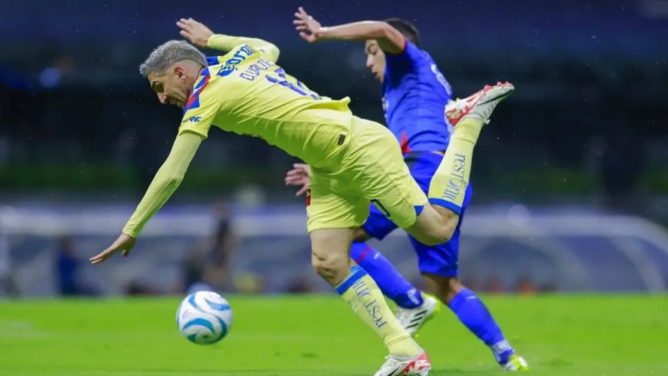 ¡Polémica en el Clásico Joven! Aseguran que no se señaló un penal en favor del América