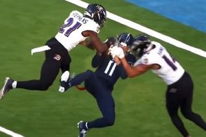 Kyle Hamilton es expulsado tras brutal choque de cascos con Chris Moore en el Ravens vs Titans