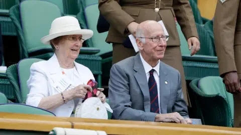 ¿Quién fue Bobby Charlton, campeón con Inglaterra en el Mundial de 1966?