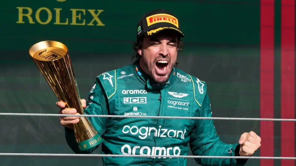 Fernando Alonso revela 'secretos' para vencer a Checo Pérez