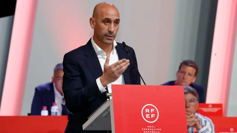 Madre de Luis Rubiales entra en huelga tras las críticas hacia su hijo por besar a Jenni Hermoso