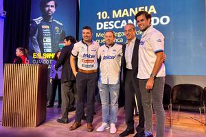 Carlos Slim encabeza plática sobre concientización al volante