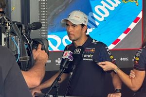 Memes del abandono de 'Checo' Pérez en el Gran Premio de México