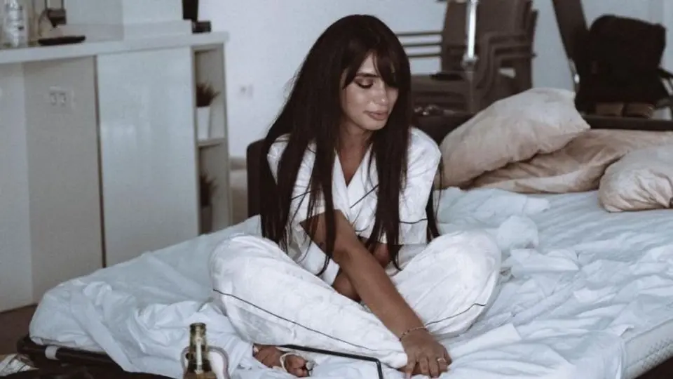Modelo italiana deja OnlyFans para irse a un convento y evitar las críticas