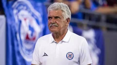¿Le aprendió a Gignac? Tuca Ferretti sorprendió 'hablando' francés en conferencia de prensa