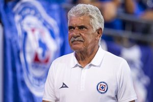 ¿Le aprendió a Gignac? Tuca Ferretti sorprendió 'hablando' francés en conferencia de prensa